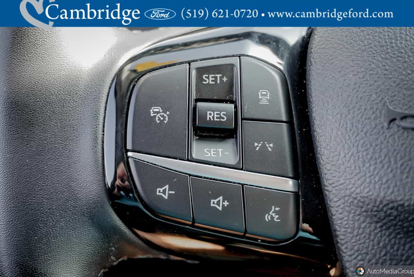 2023 Ford Escape Platinum - Image 20