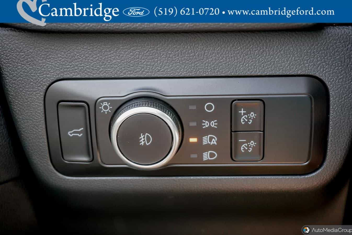 2023 Ford Escape Platinum - Image 21