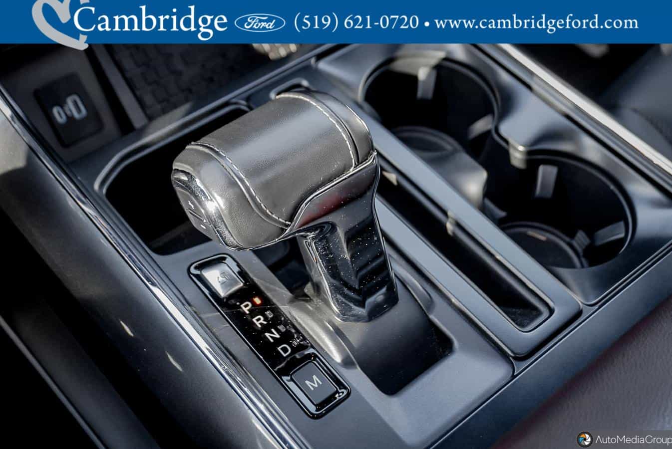 2023 Ford F-150 Lariat - Image 24