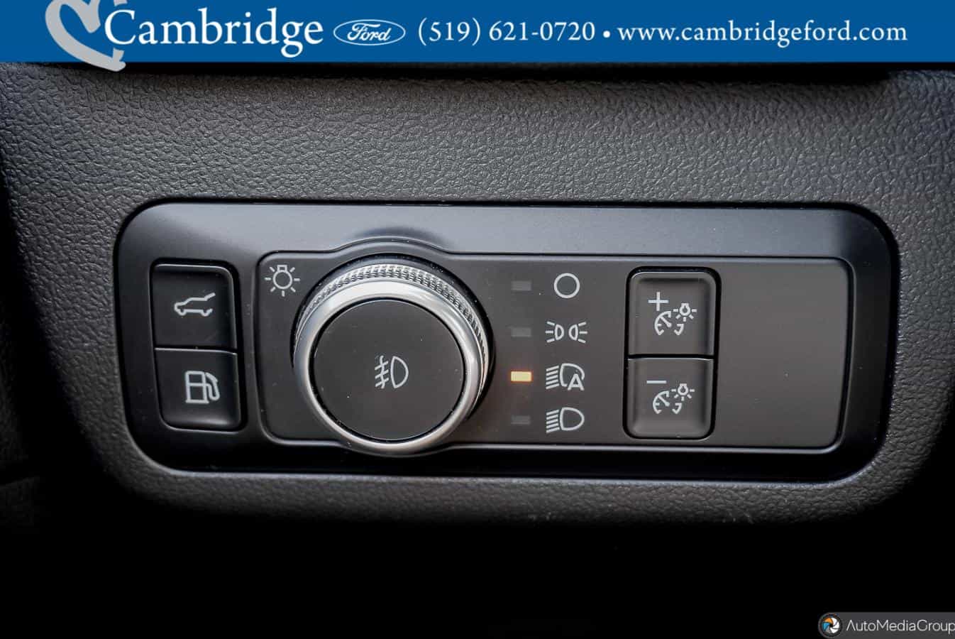 Image 21 Ford Escape Hybrid Titanium Hybrid 2020