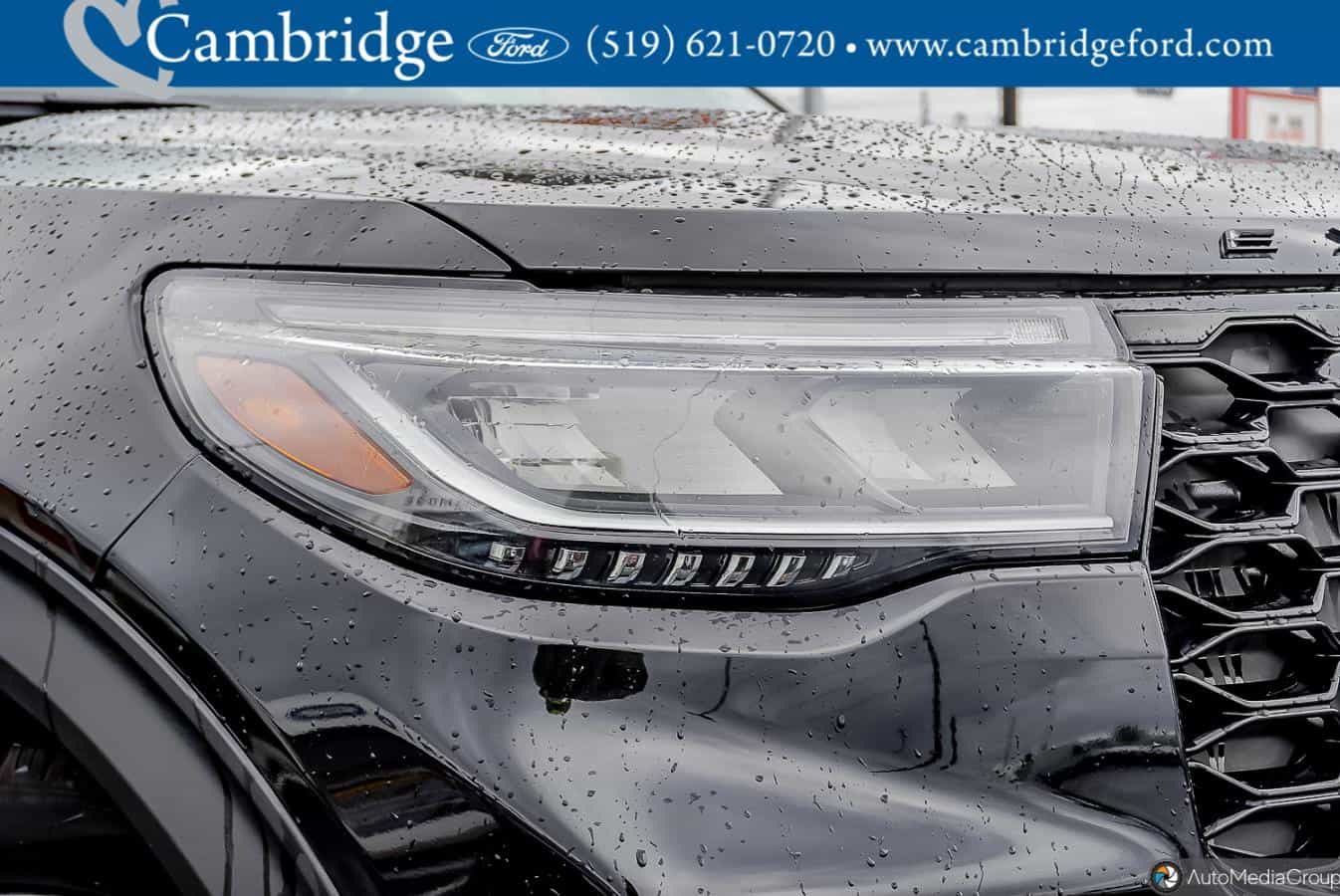 2025 Ford Explorer St - Image 2