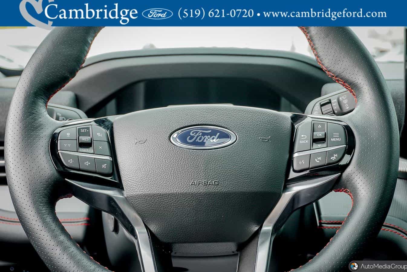 2025 Ford Explorer St - Image 21