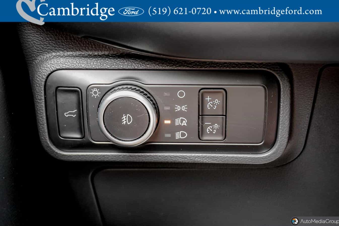 2025 Ford Explorer St - Image 23