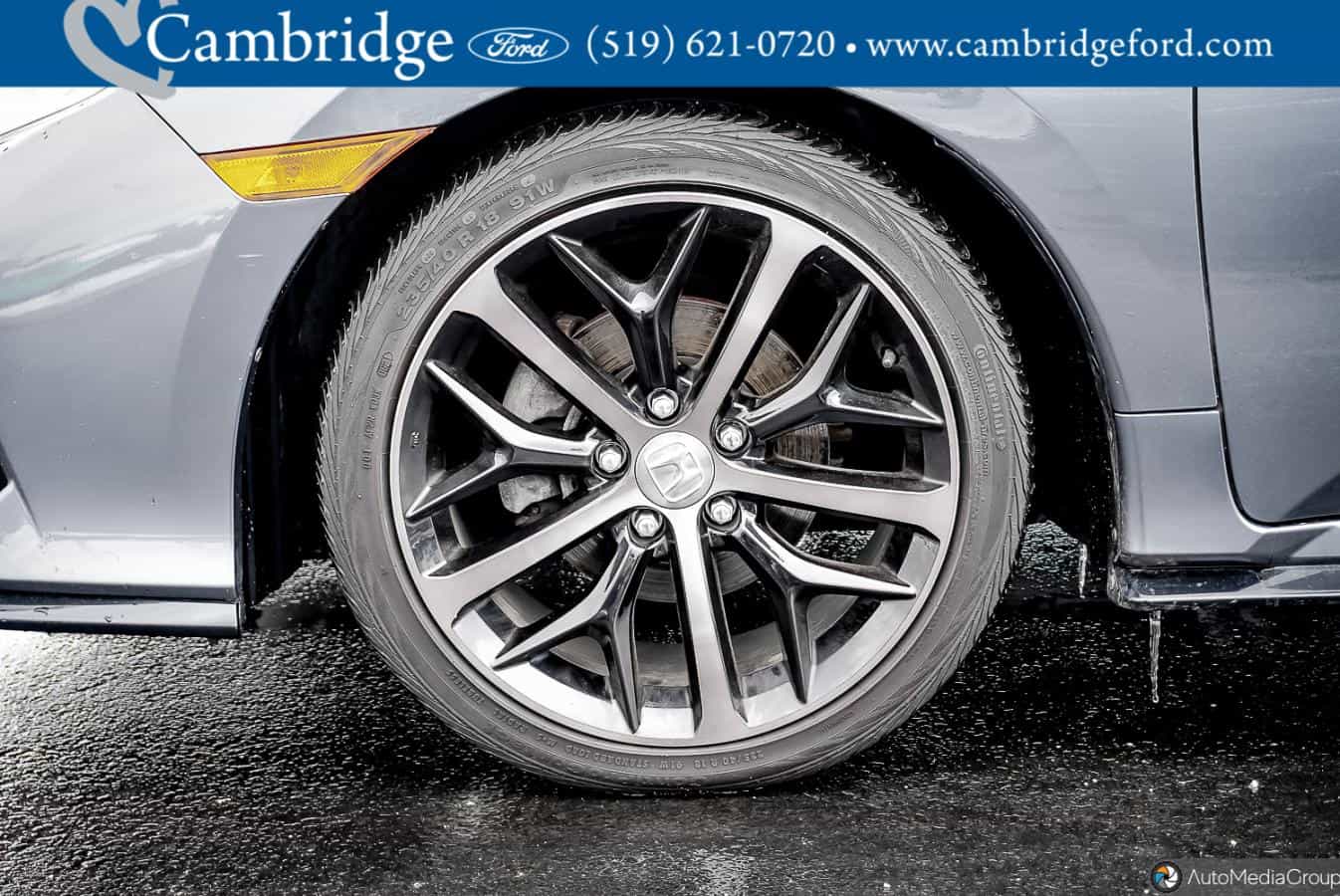 2021 Honda Civic Sport Touring - Image 11