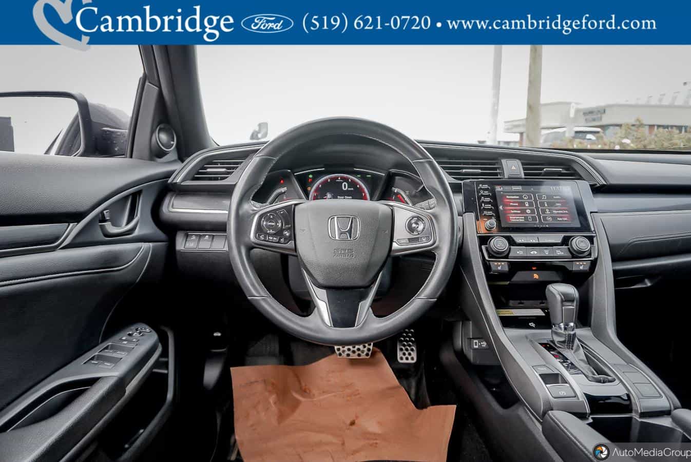 2021 Honda Civic Sport Touring - Image 19