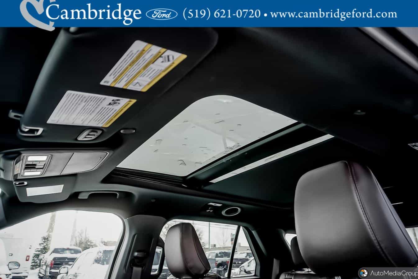 2025 Ford Explorer Platinum - Image 5