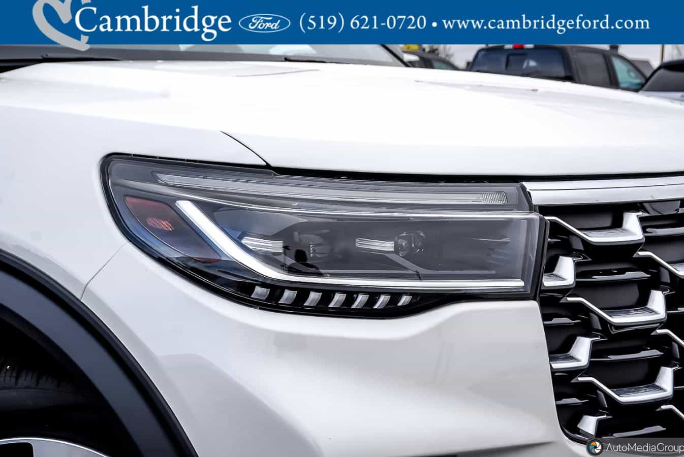 Image 2 Ford Explorer Platinum 2025