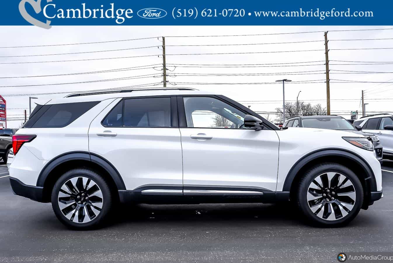 2025 Ford Explorer Platinum - Image 3