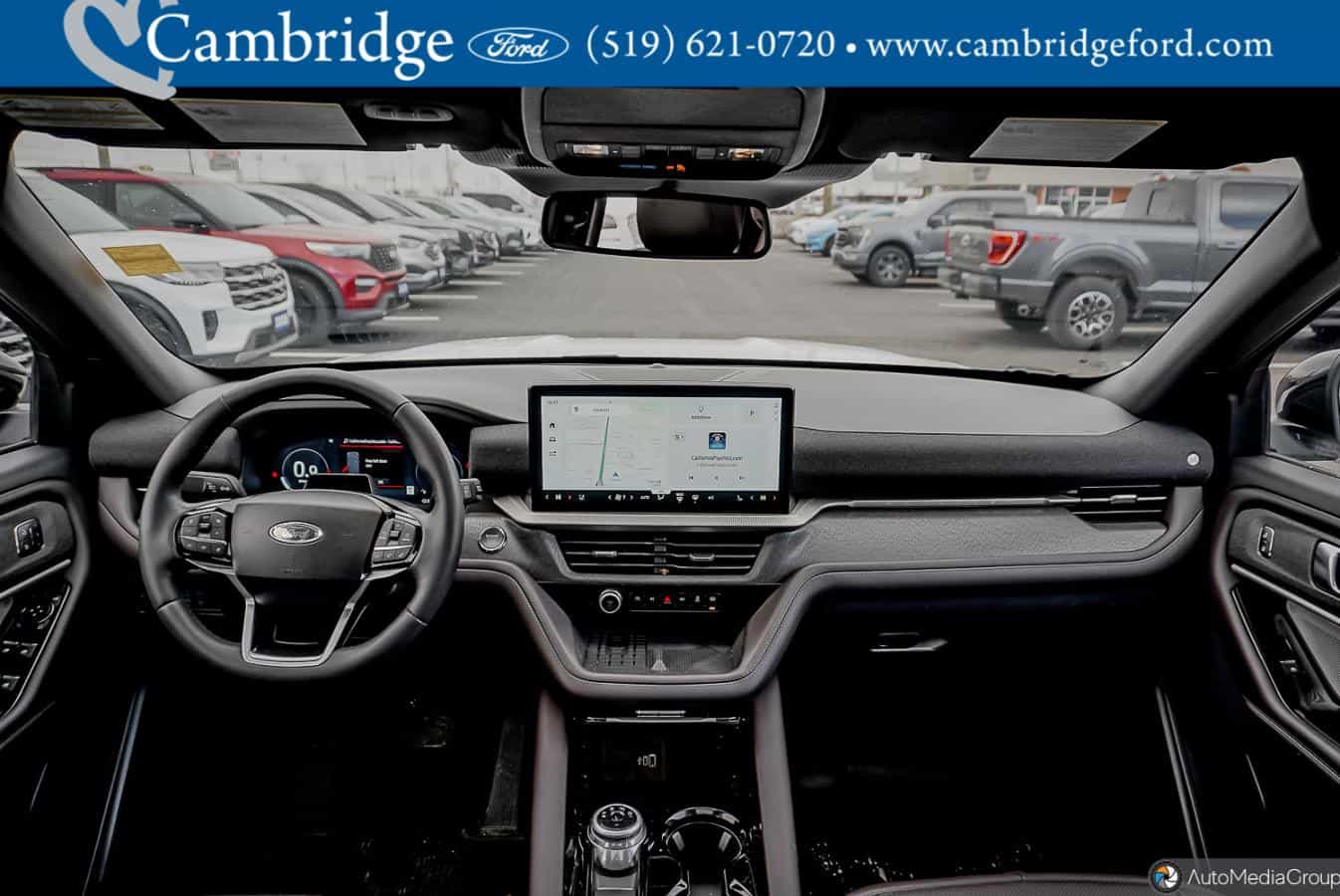 Image 17 Ford Explorer Platinum 2025