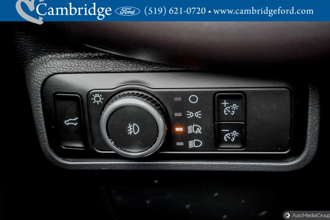 2025 Ford Explorer Platinum - Image 22