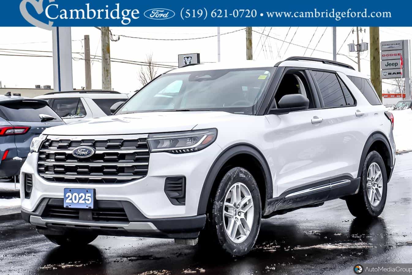 2025 Ford Explorer Active - Image 9