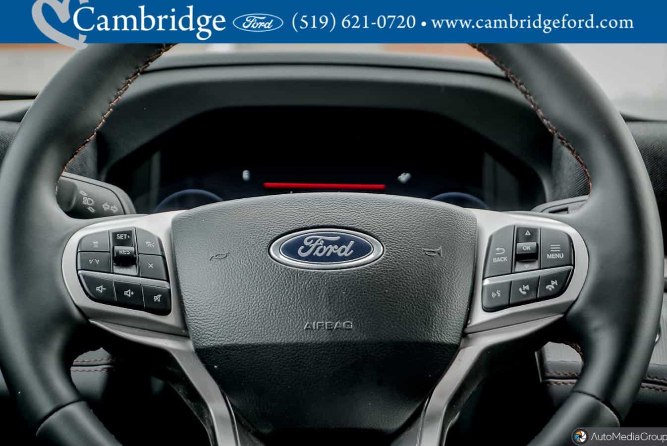 2025 Ford Explorer Active - Image 20