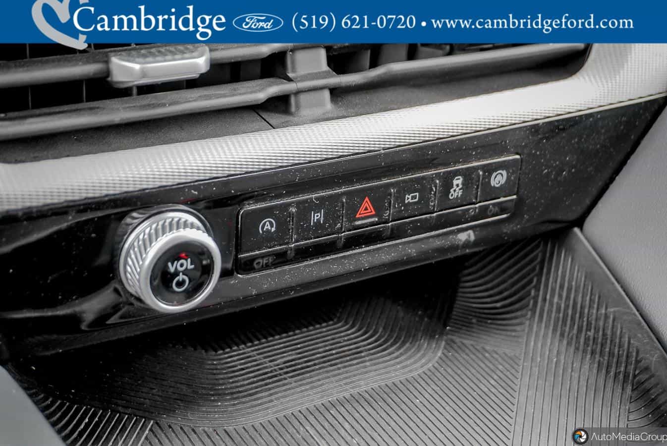 Image 26 Ford Explorer Active 2025