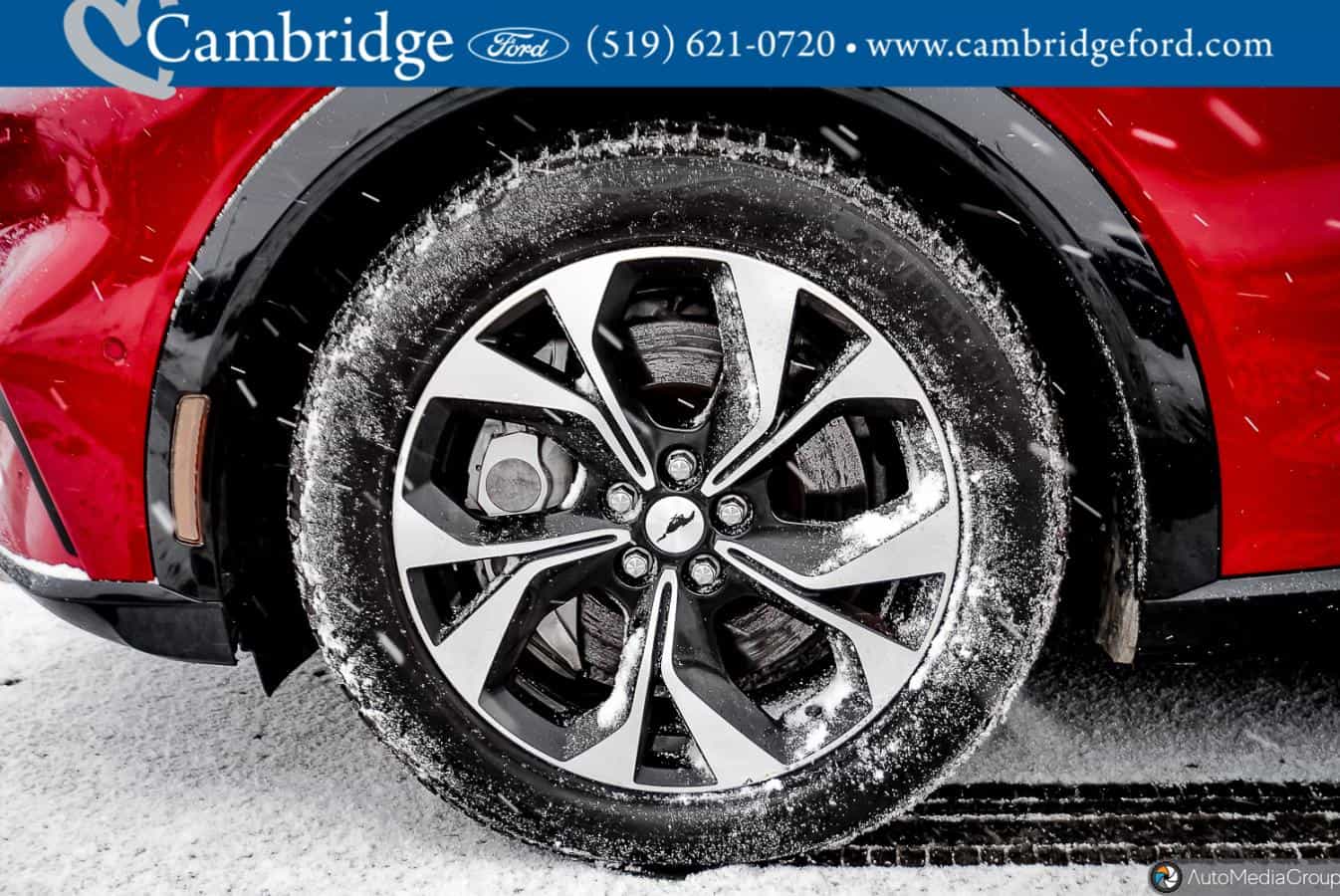 2021 Ford Mustang MACH-E Premium - Image 11