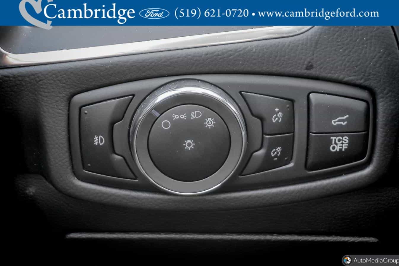 2024 Ford Edge Titanium - Image 22