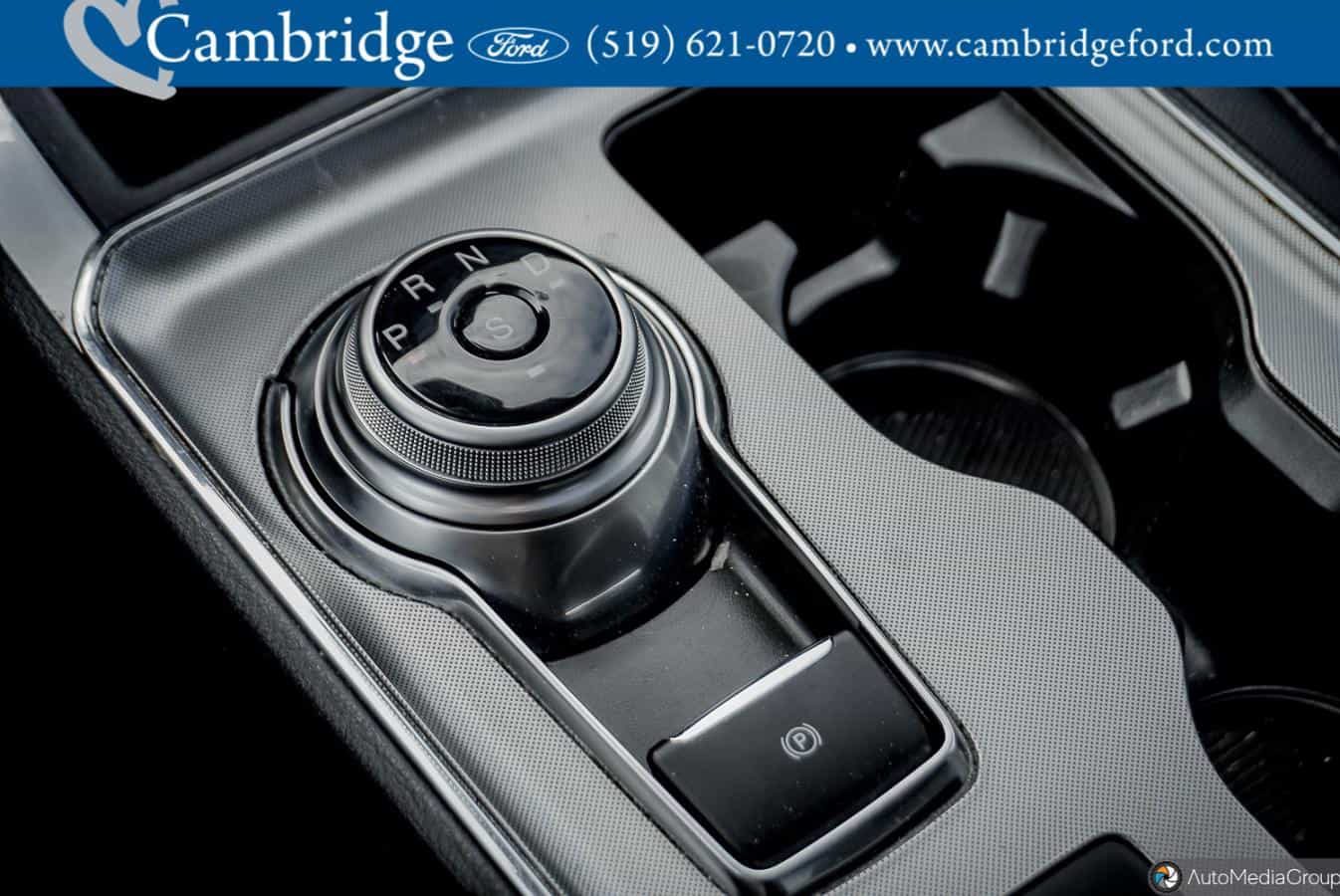 2024 Ford Edge Titanium - Image 24