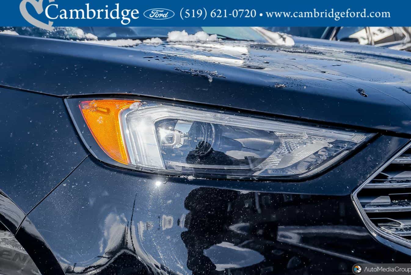 2024 Ford Edge Titanium - Image 2