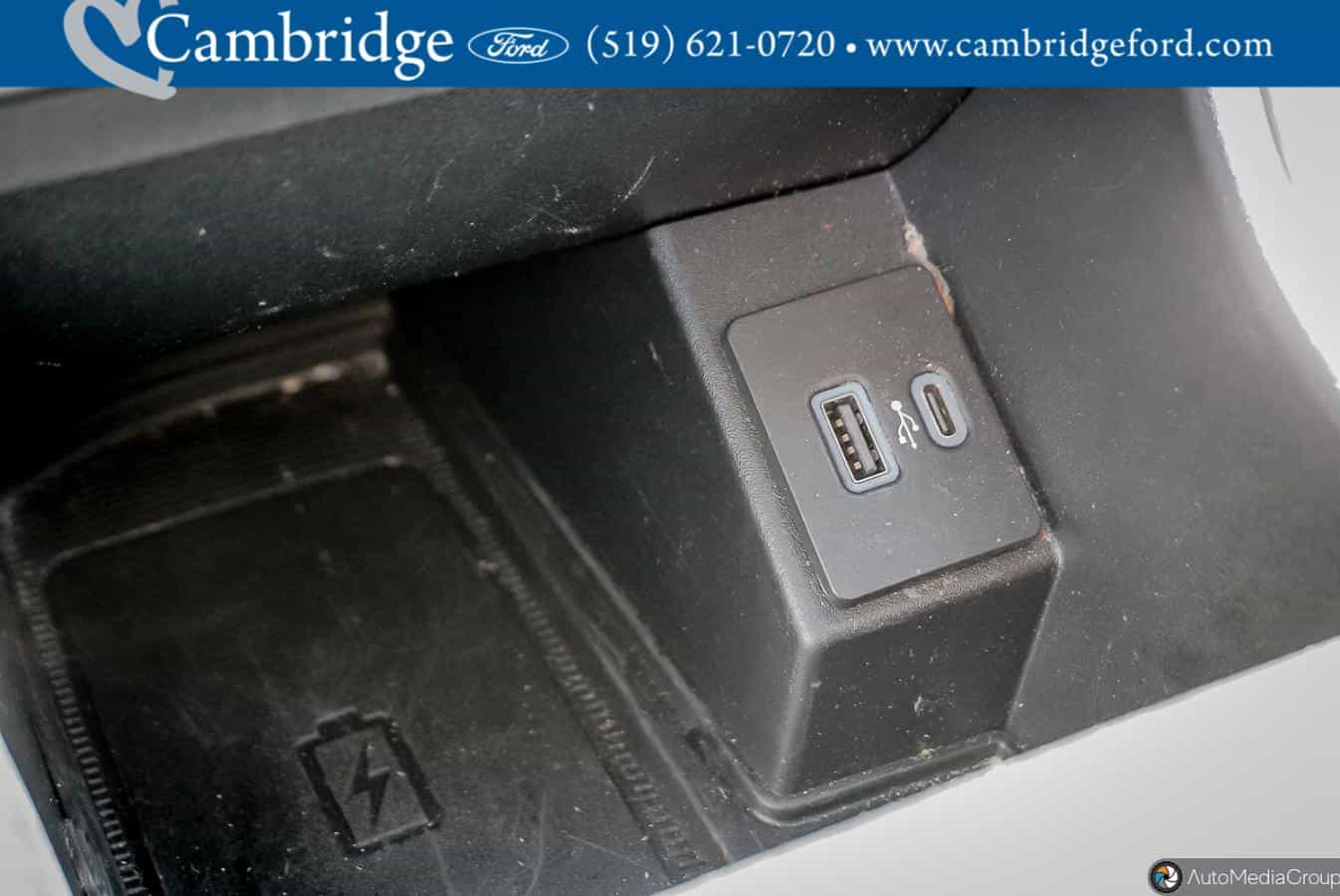 2024 Ford Edge Titanium - Image 25