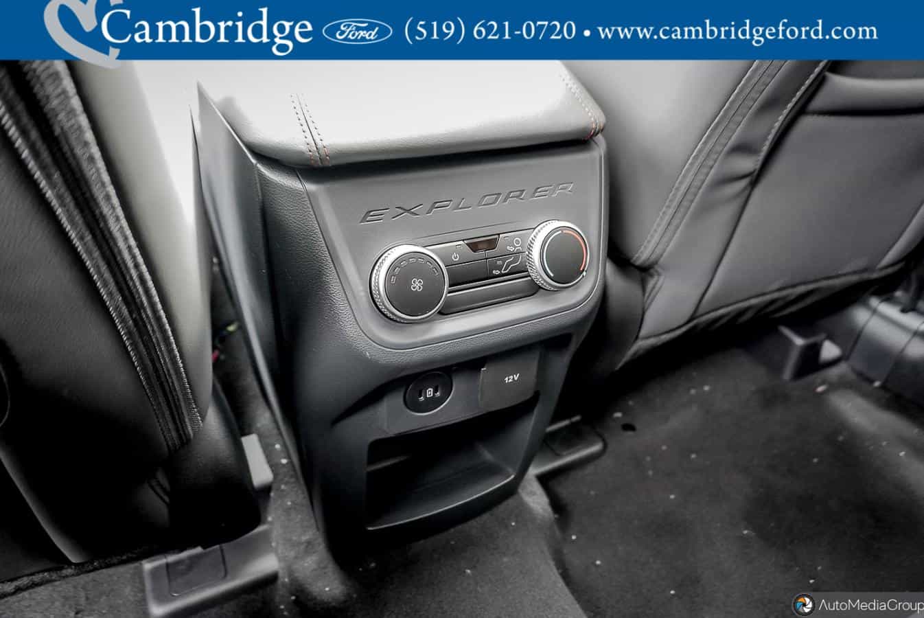 Image 17 Ford Explorer Active (200A) 2026