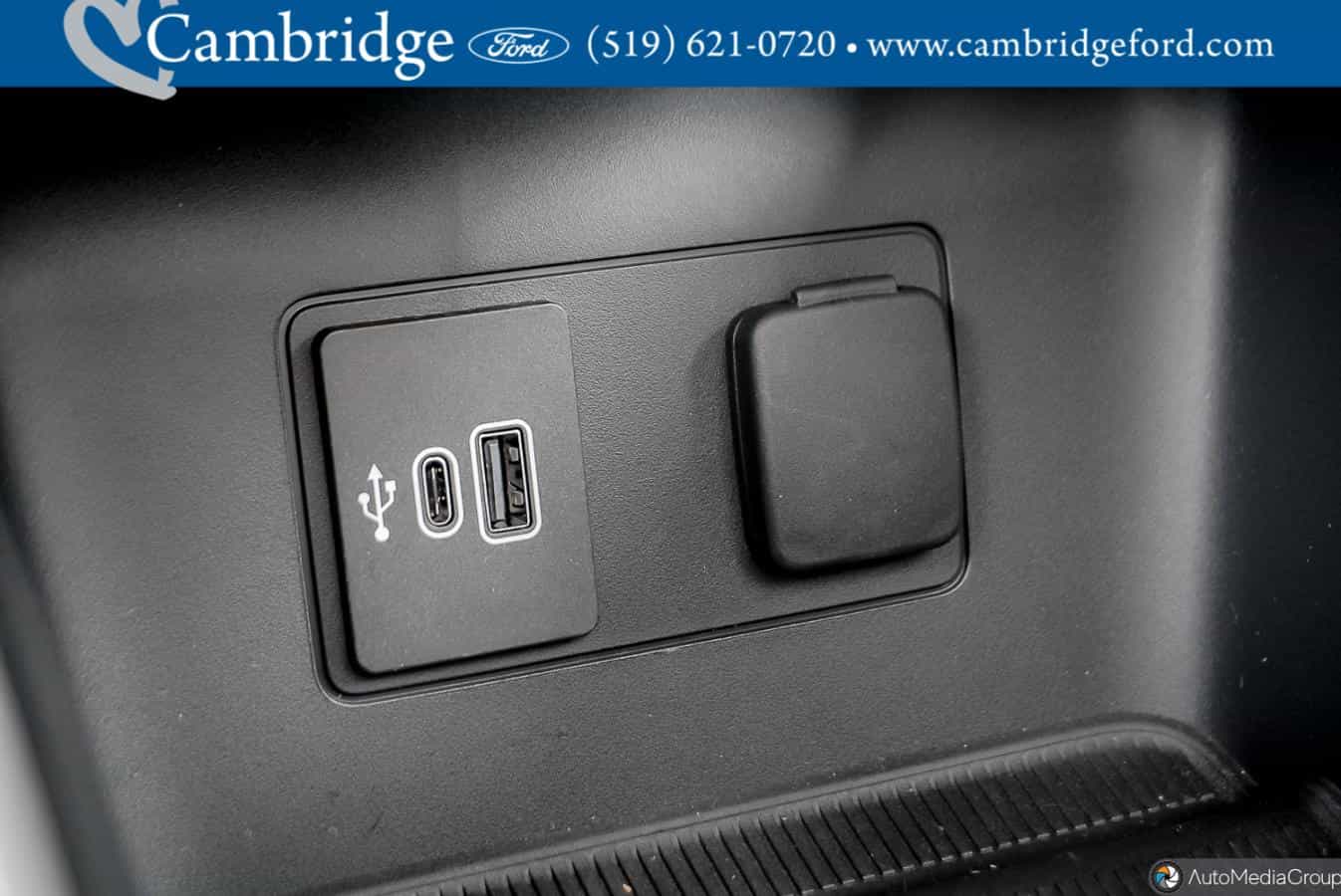 2026 Ford Explorer Active (200A) - Image 26