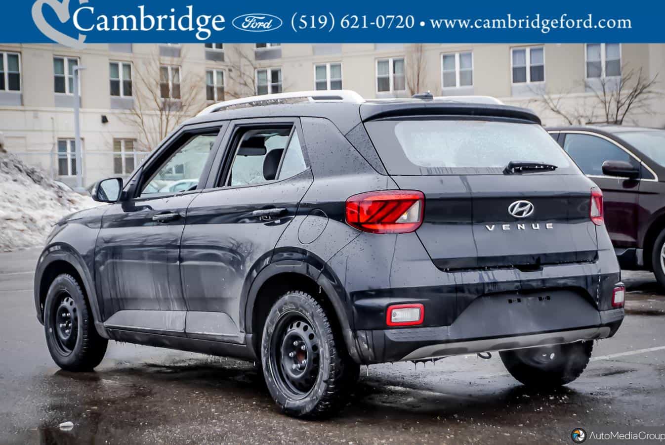 Image 2 Hyundai Venue Preferred 2025