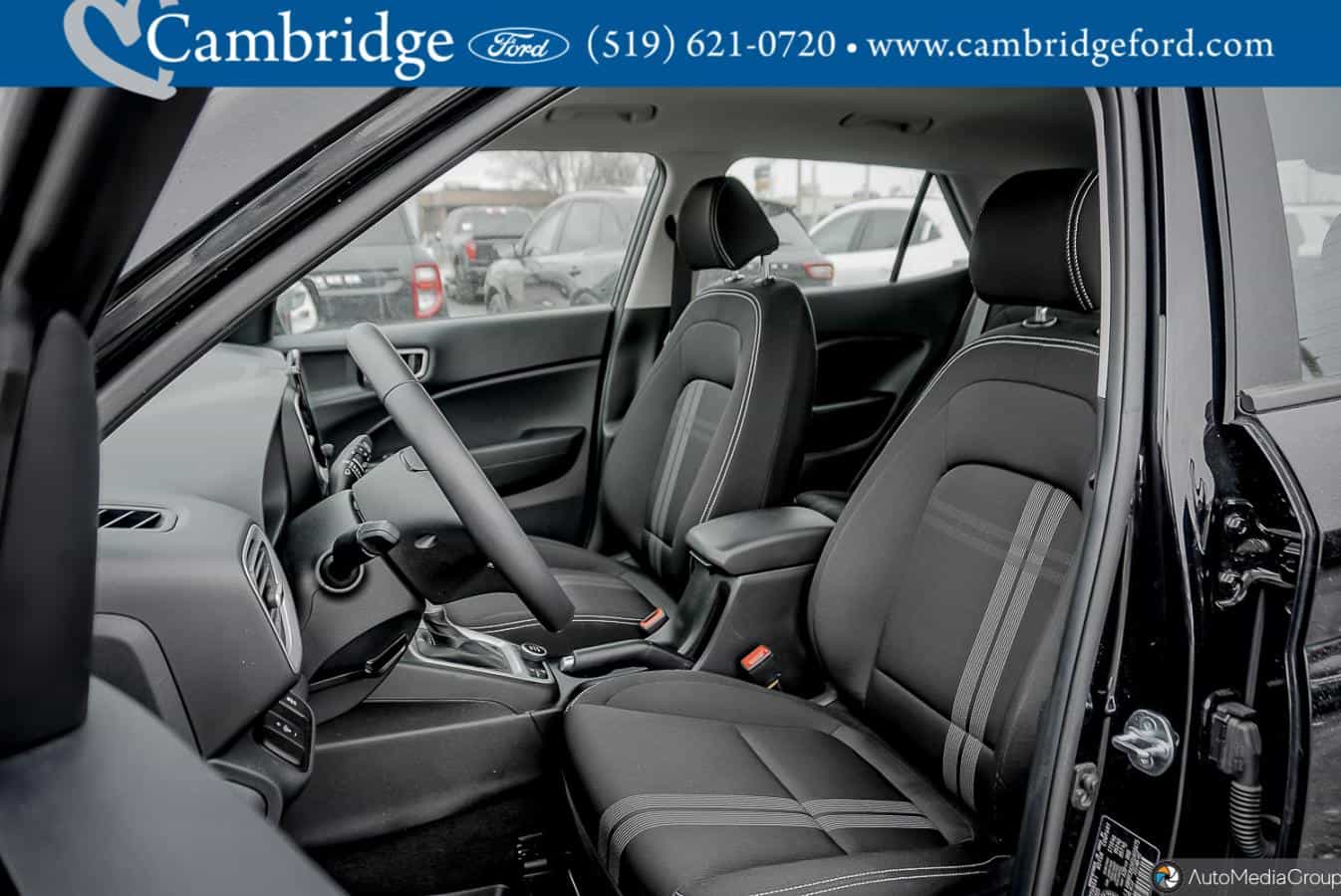 Image 13 Hyundai Venue Preferred 2025