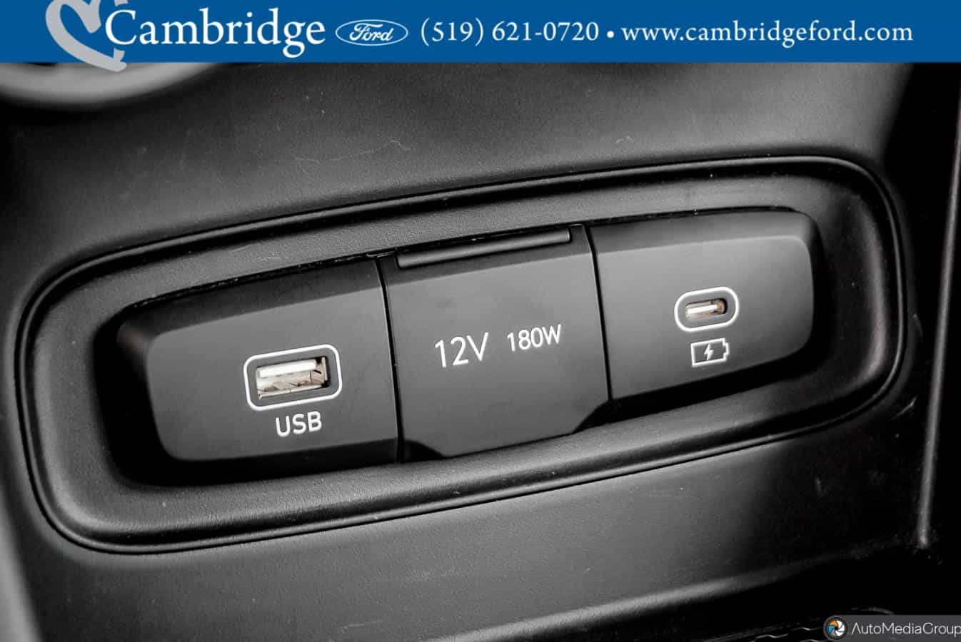 Image 25 Hyundai Venue Preferred 2025