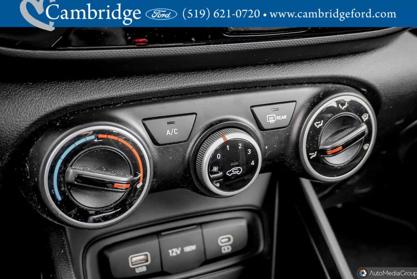 Image 26 Hyundai Venue Preferred 2025