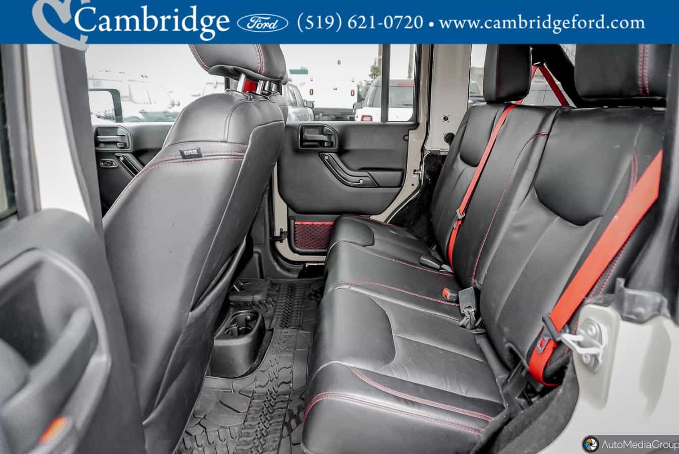 2017 Jeep Wrangler Rubicon - Image 13