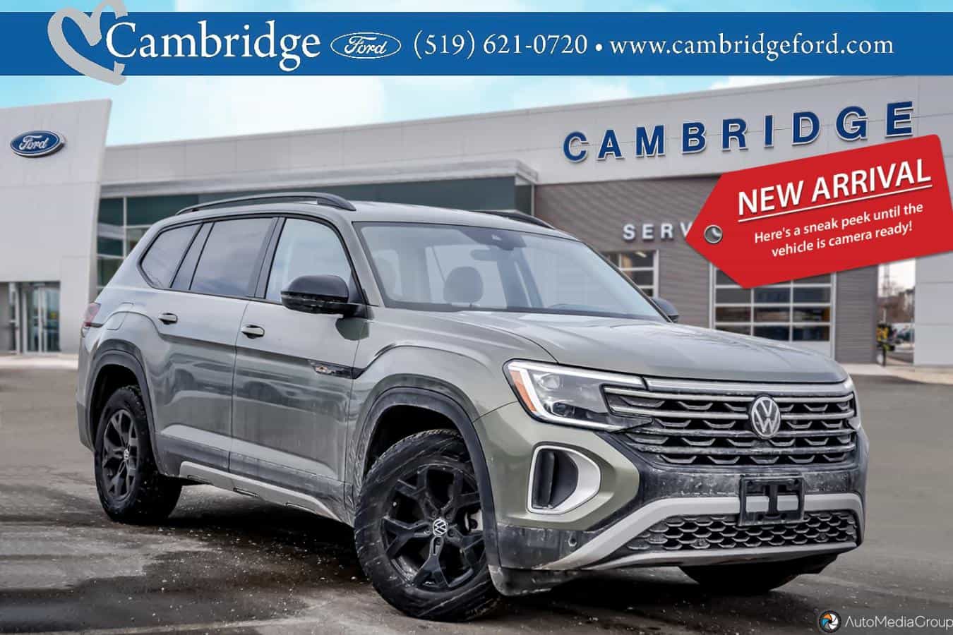 2024 Volkswagen Atlas Peak Edition - Image 1