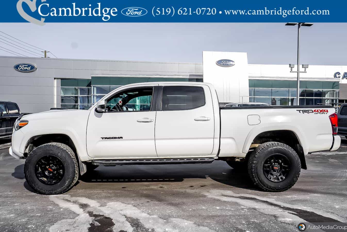 2019 Toyota Tacoma Sr5 - Image 8