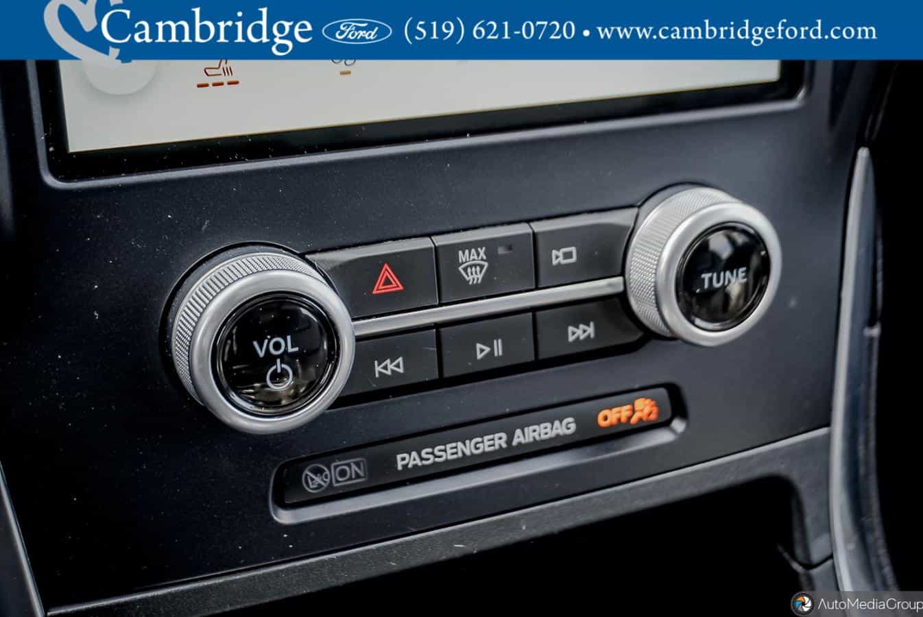 2023 Ford Edge Titanium - Image 25