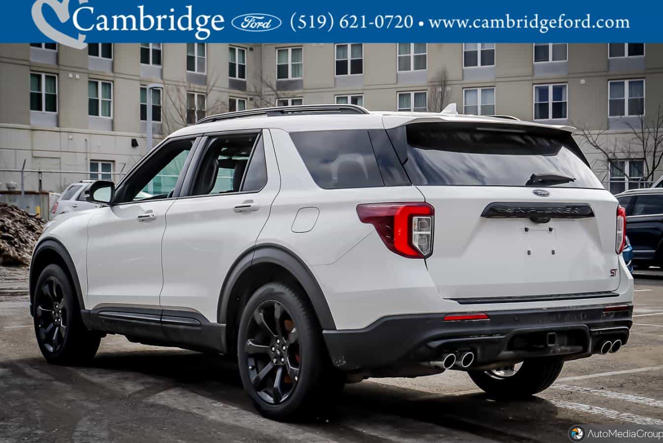 2023 Ford Explorer St - Image 2