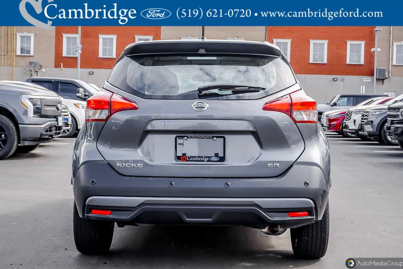 2020 Nissan Kicks Sr - Image 5