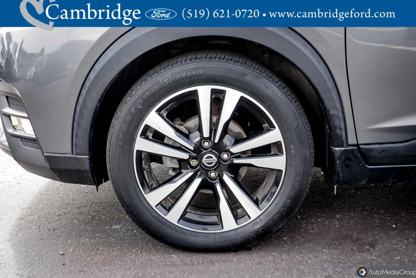 2020 Nissan Kicks Sr - Image 11