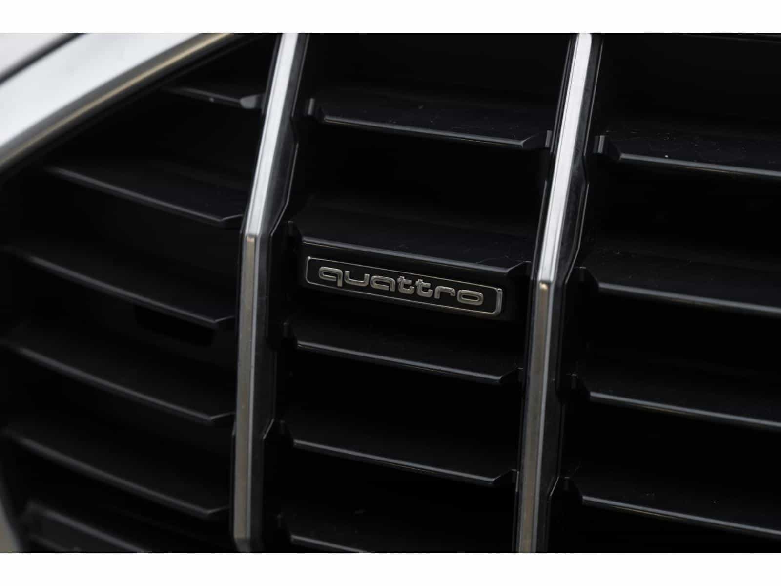 2021 Audi Q3 45 Komfort - Image 4