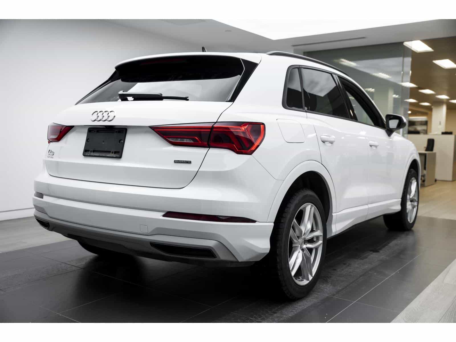 2021 Audi Q3 45 Komfort - Image 9