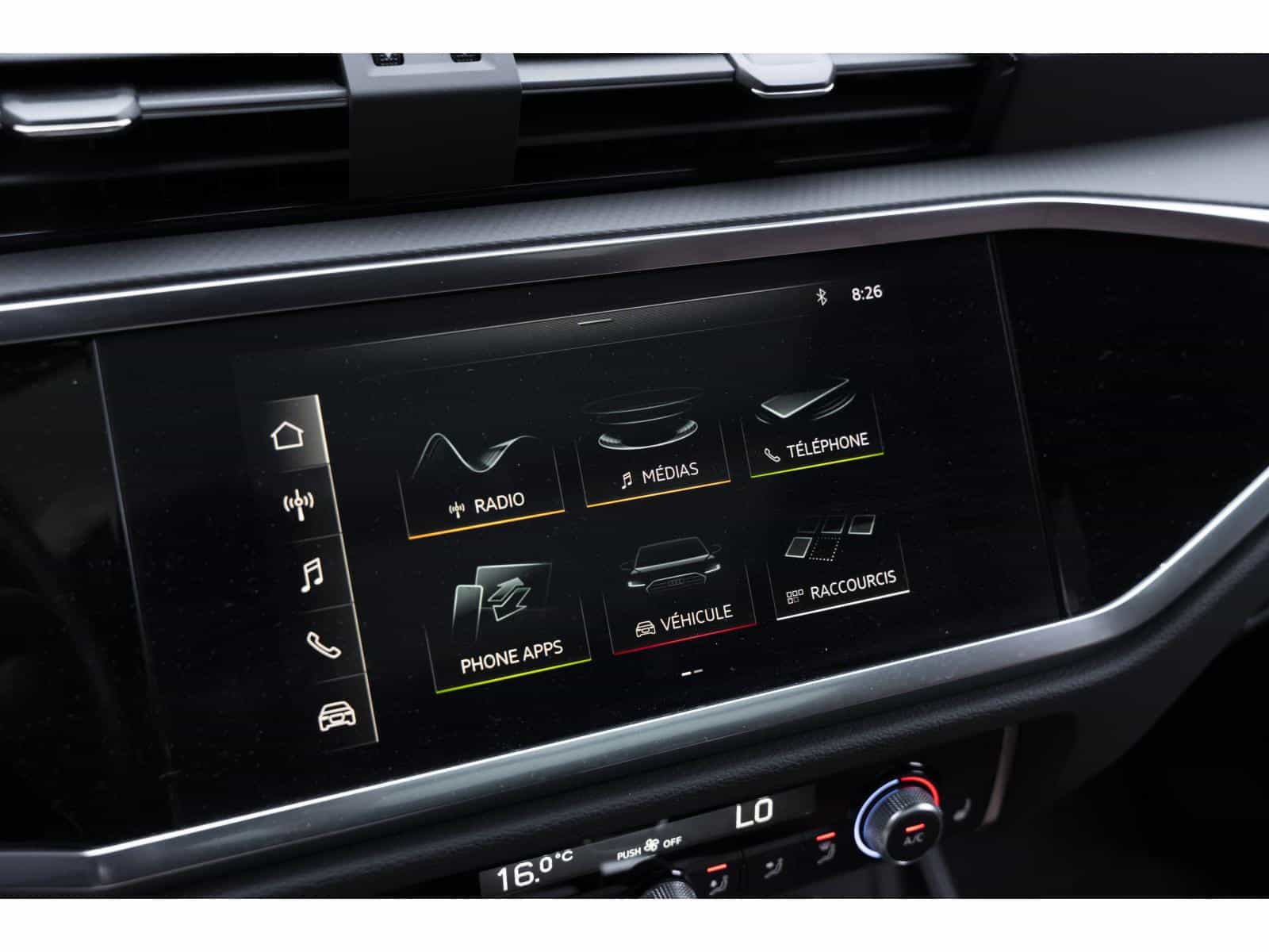 2021 Audi Q3 45 Komfort - Image 21