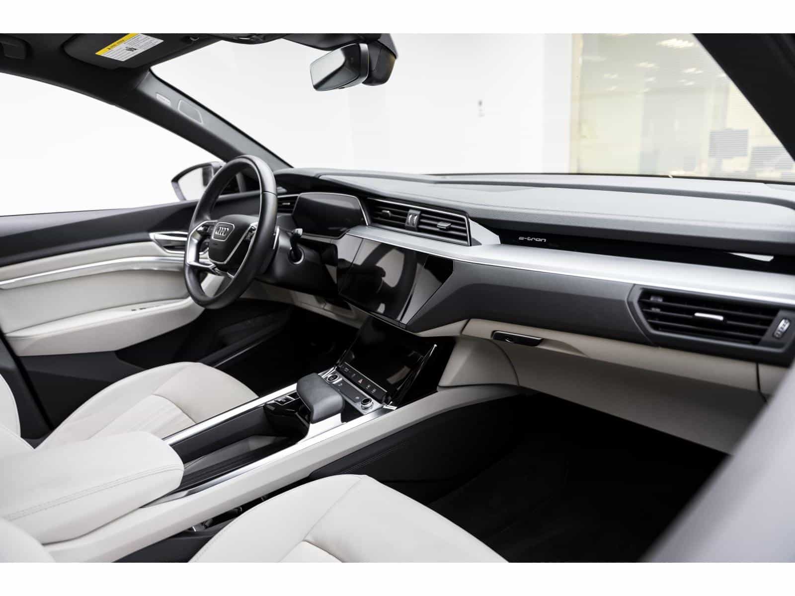 2024 Audi Q8 e-tron e-tron - Image 11