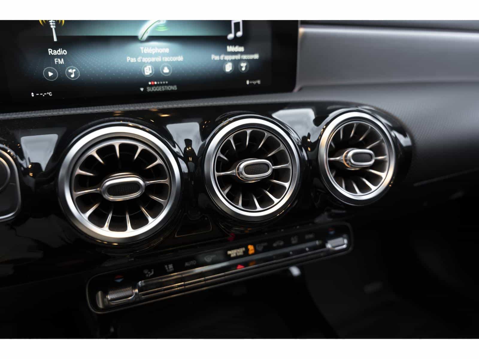 Image 20 Mercedes-Benz A-Class A250 2019