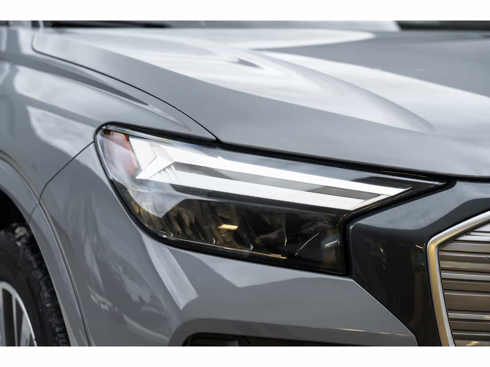 2024 Audi Q4 e-tron 55 - Image 2