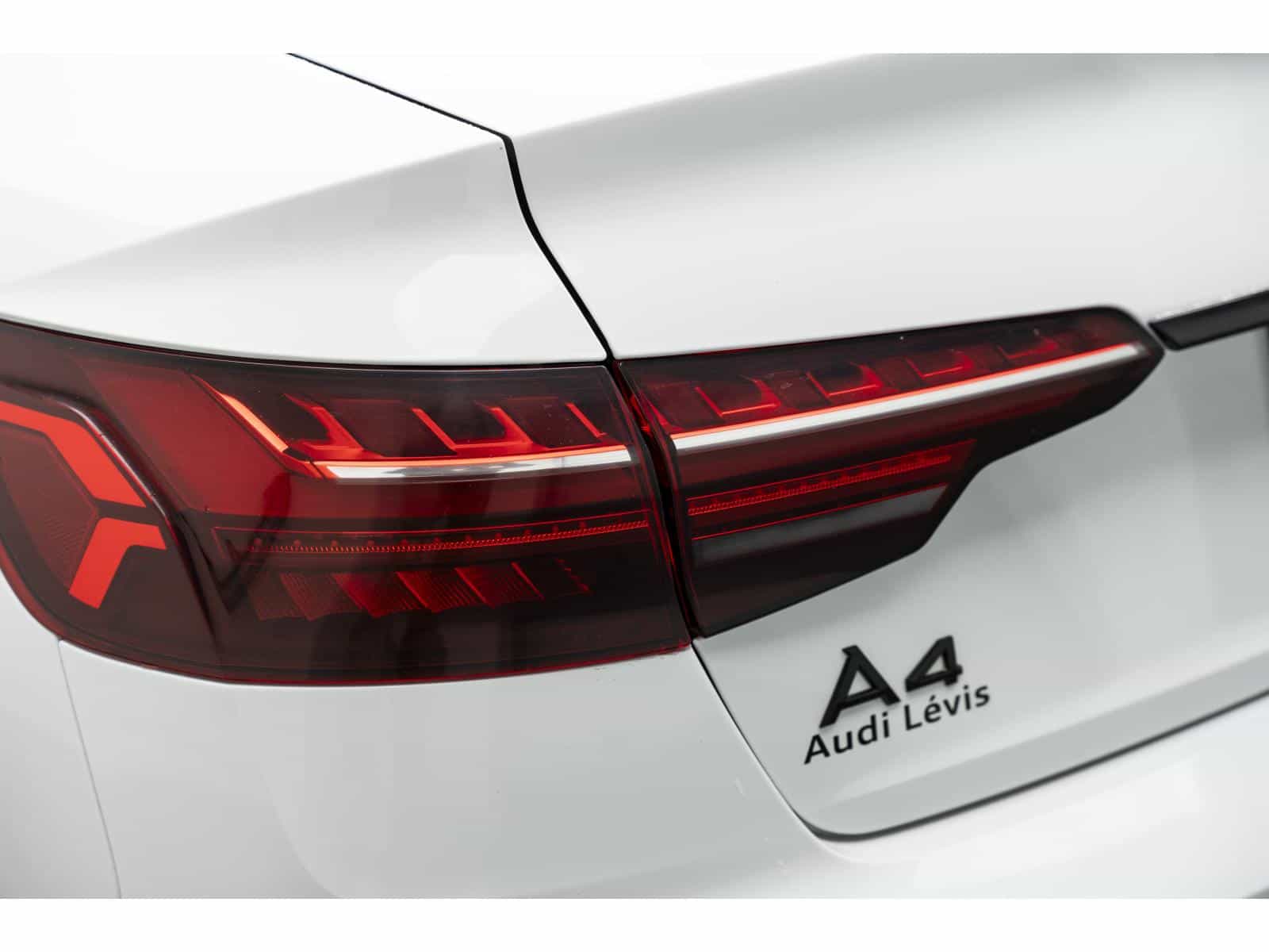 Image 10 Audi A4 Komfort 45 Komfort 2023