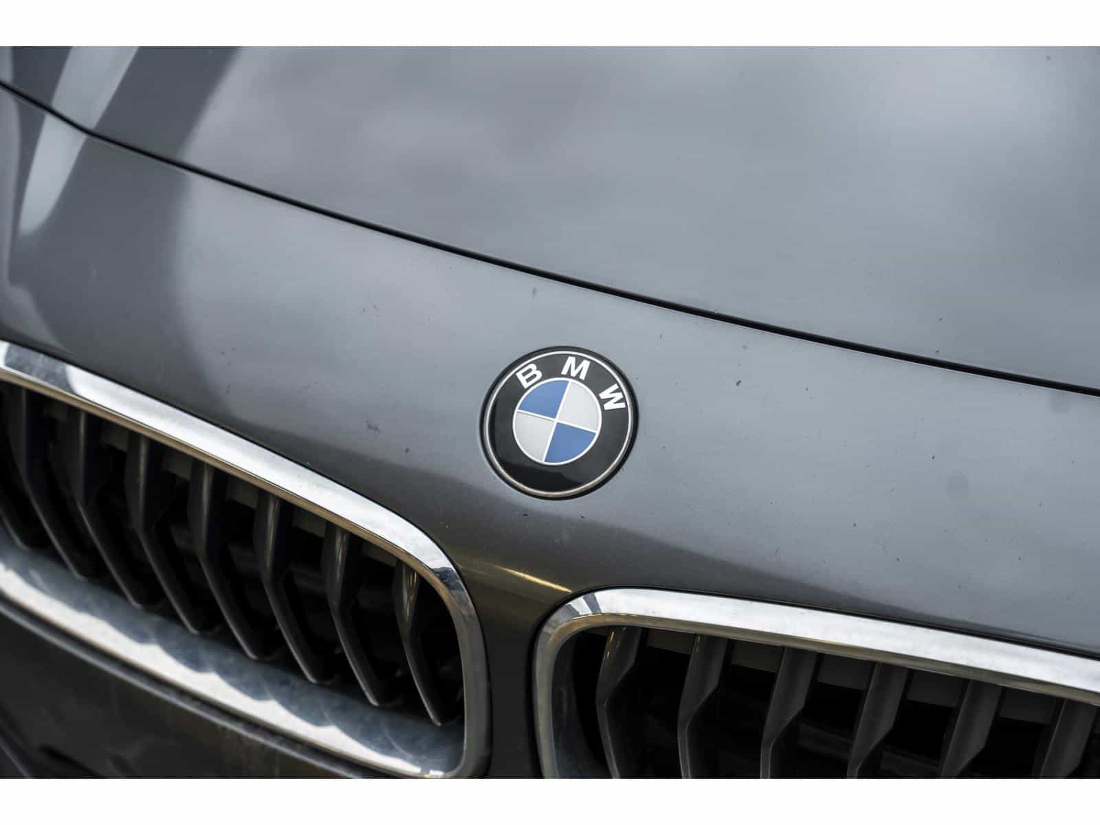 2020 BMW X2 xDrive28i - Image 3