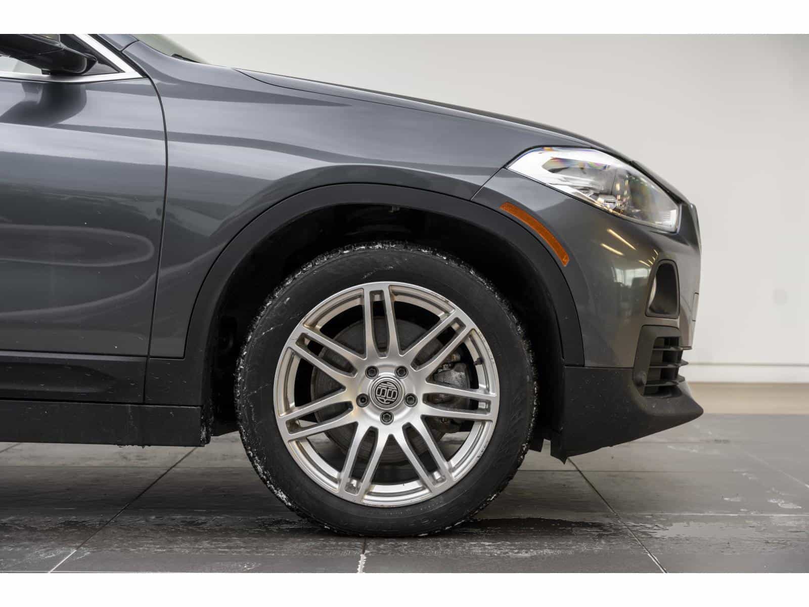 2020 BMW X2 xDrive28i - Image 5