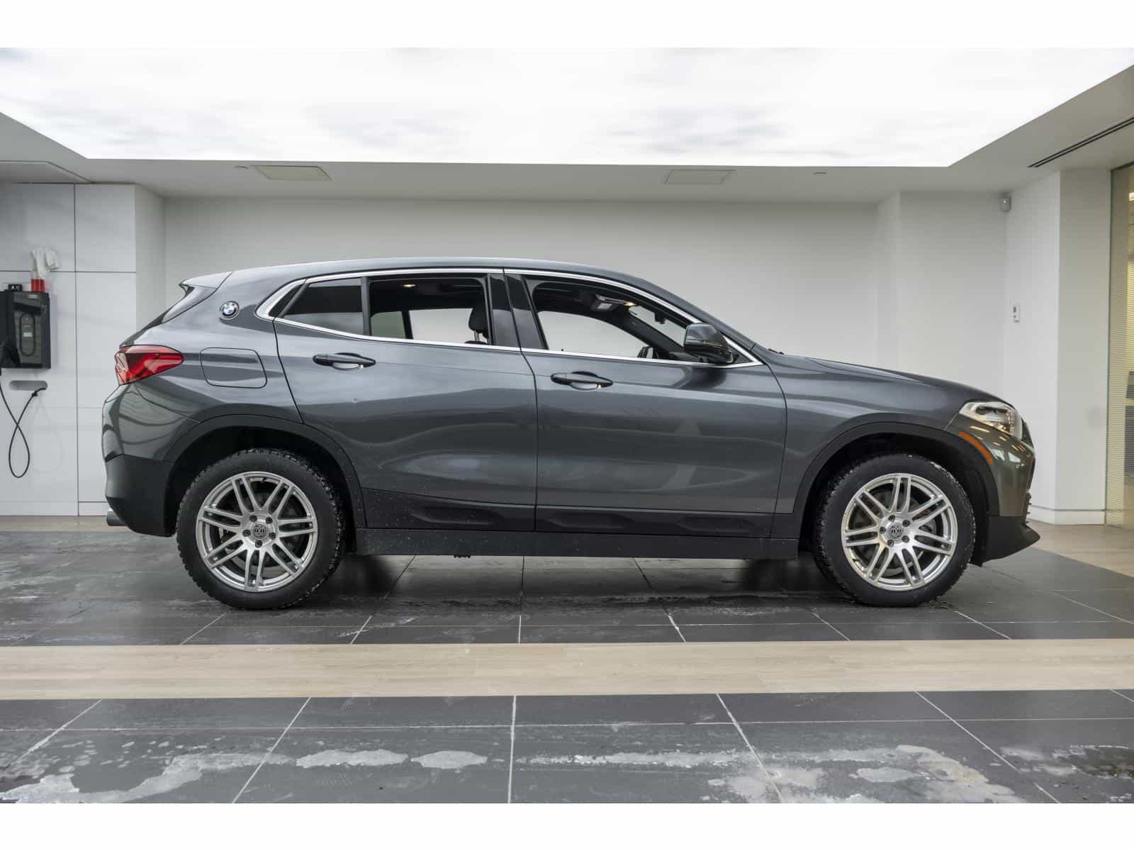 2020 BMW X2 xDrive28i - Image 7