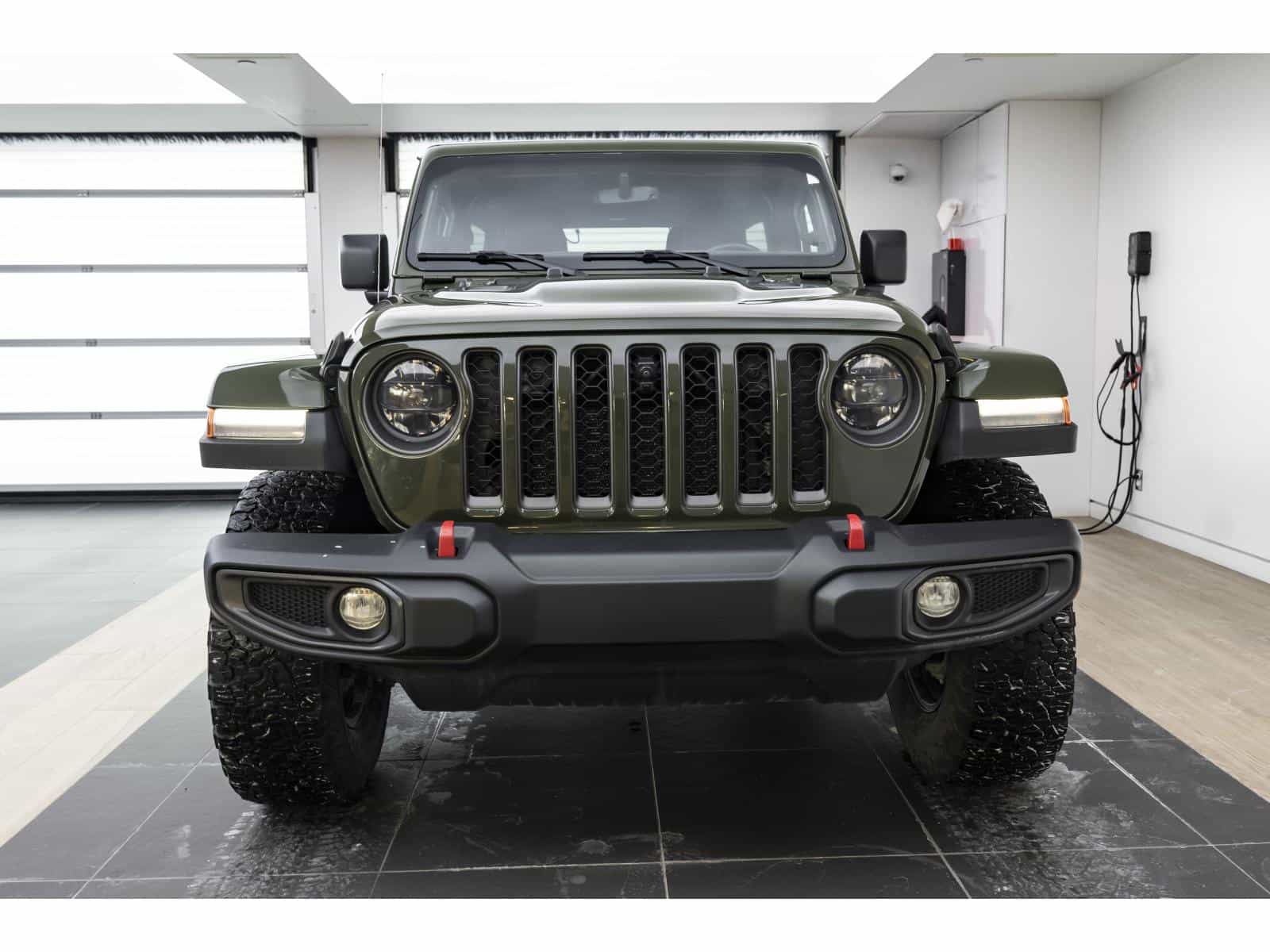 2023 Jeep Wrangler Rubicon - Image 4