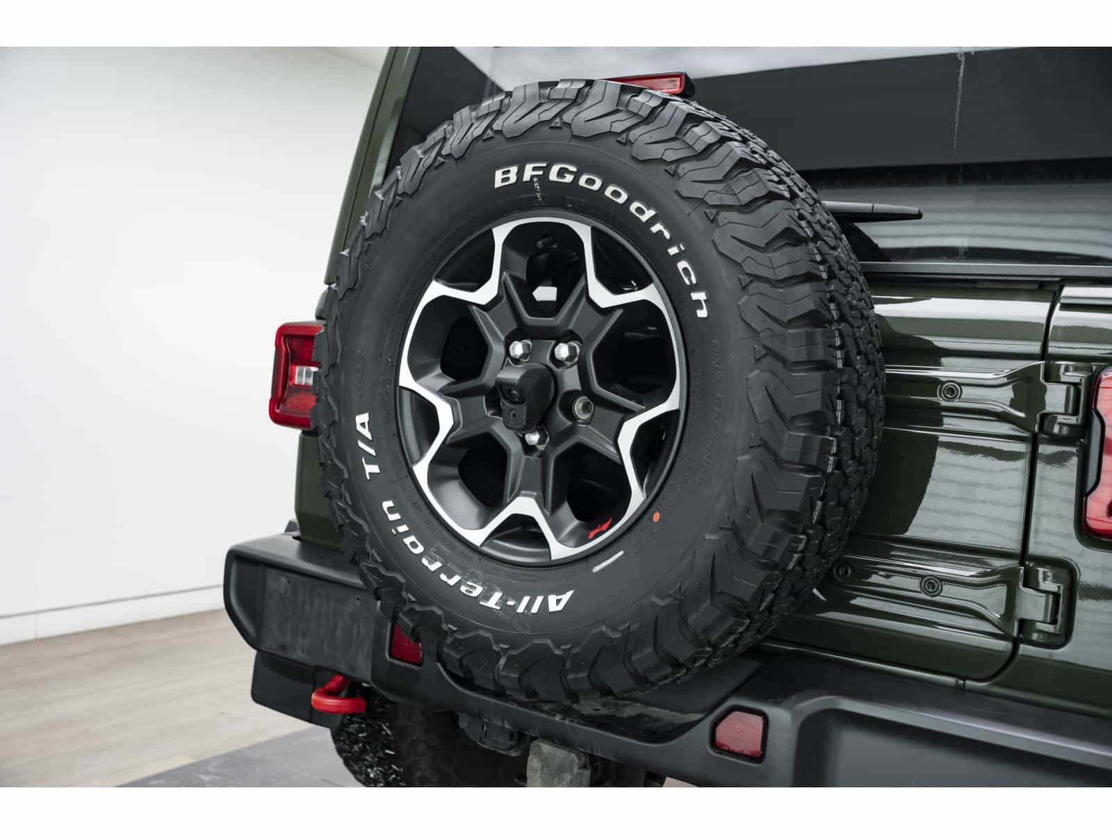 2023 Jeep Wrangler Rubicon - Image 11