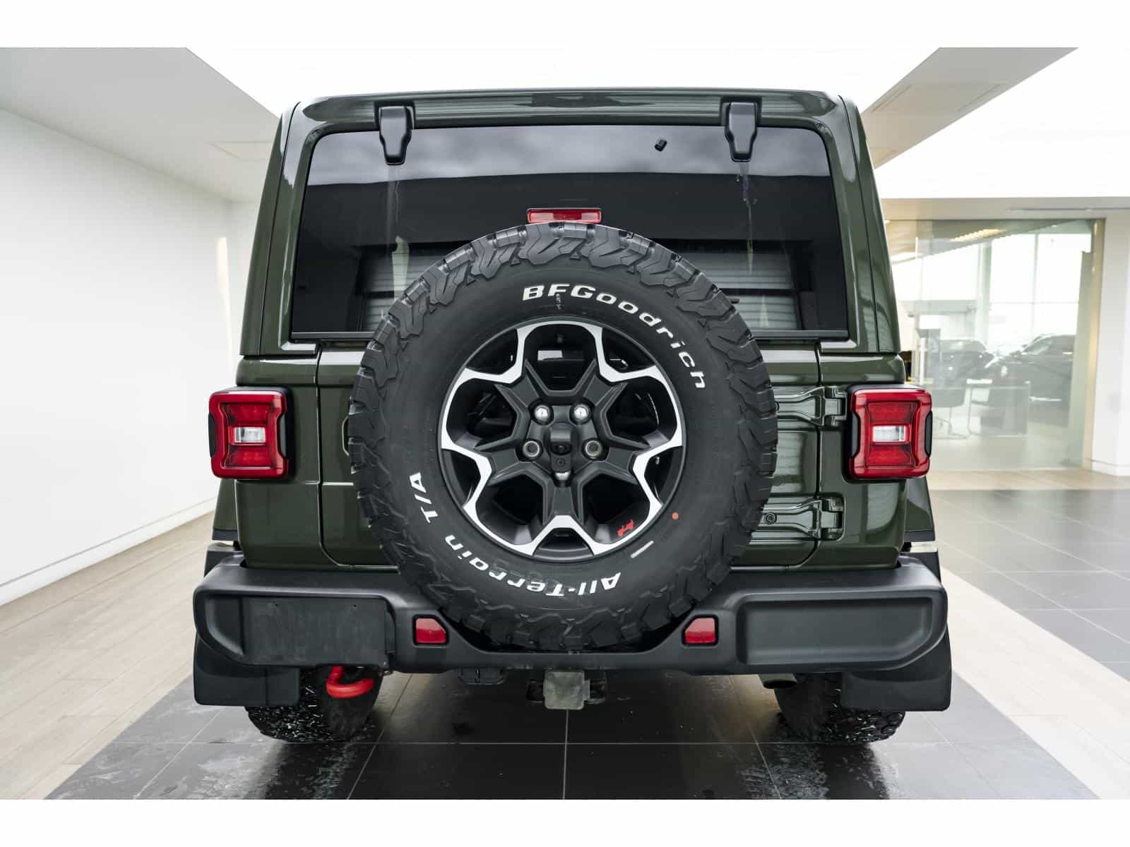 2023 Jeep Wrangler Rubicon - Image 13