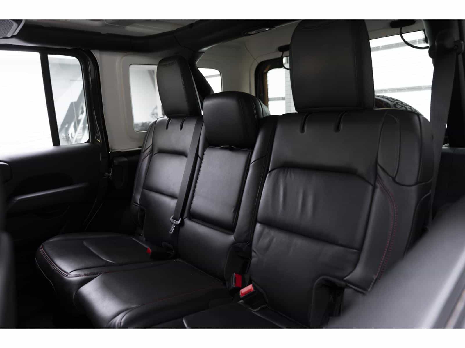 2023 Jeep Wrangler Rubicon - Image 15