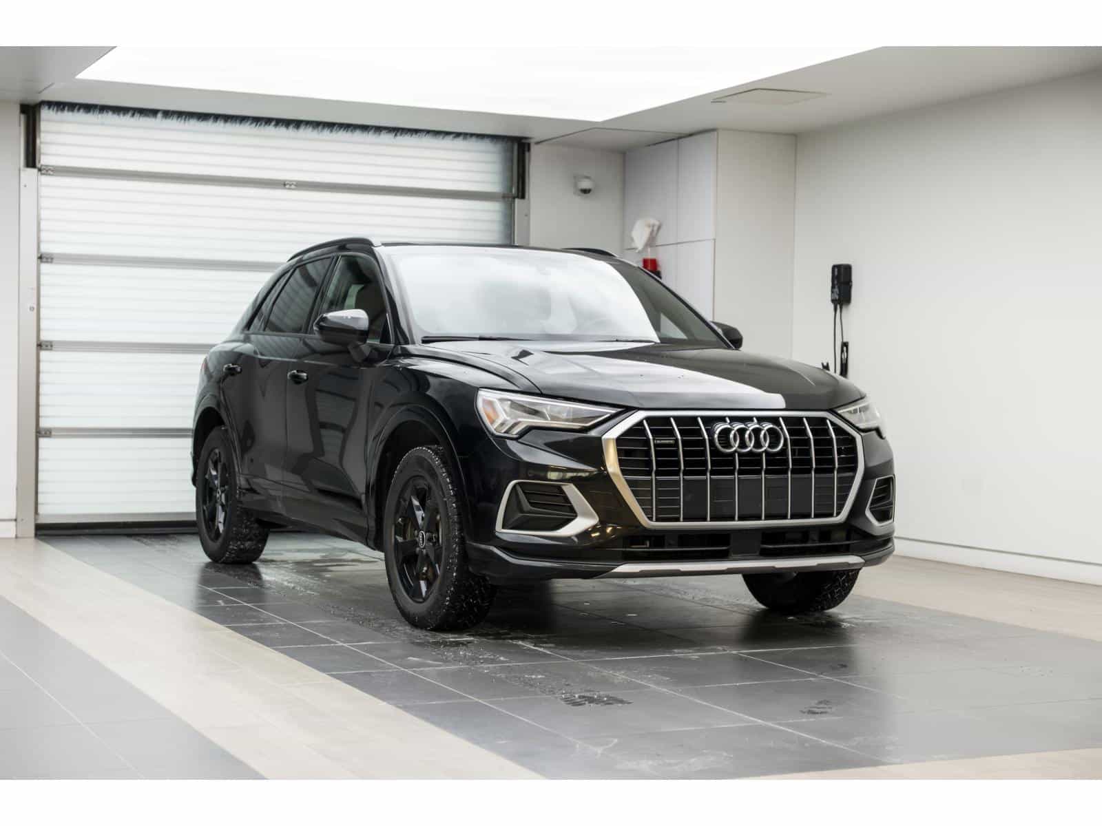 2021 Audi Q3 45 Komfort - Image 1